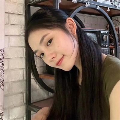 在此一群